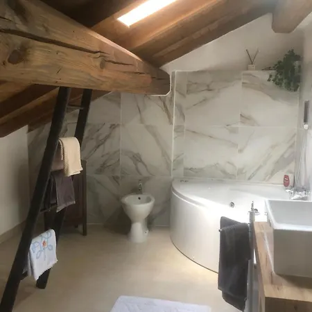 B &b C'era Volta ベッド・アンド・ブレックファスト Cascina (Parma)